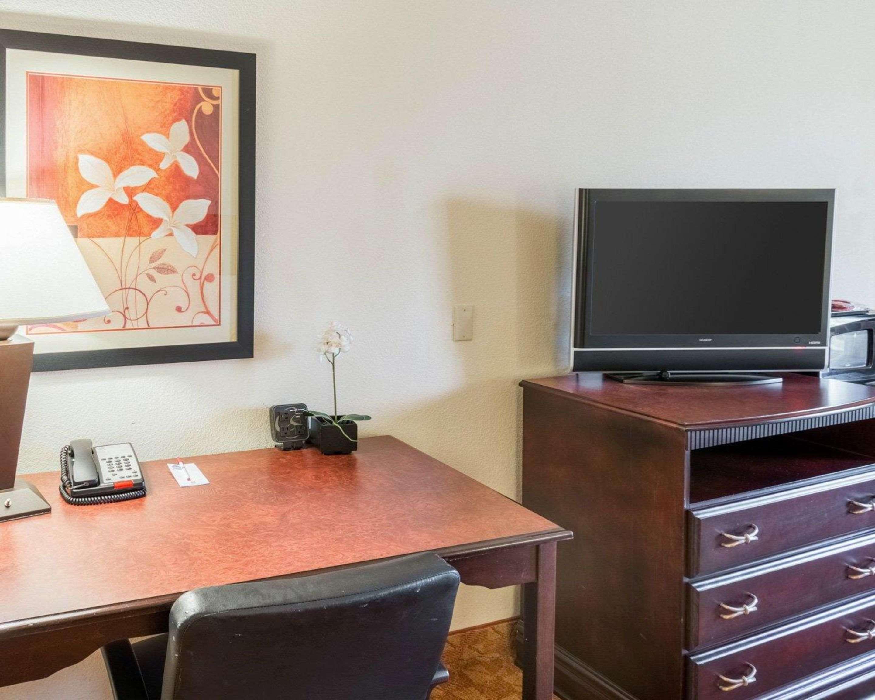 גרנברי Comfort Suites מראה חיצוני תמונה