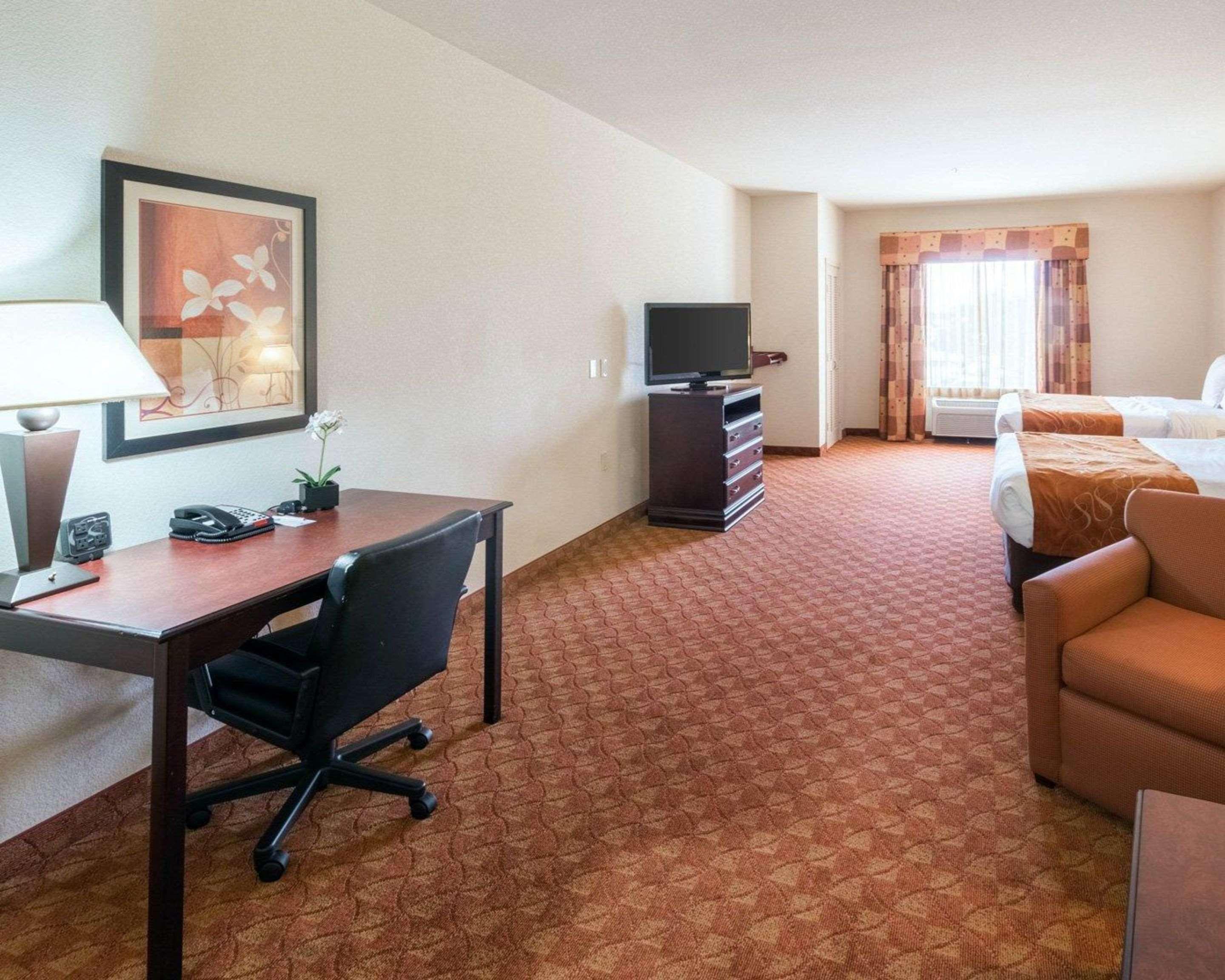גרנברי Comfort Suites מראה חיצוני תמונה