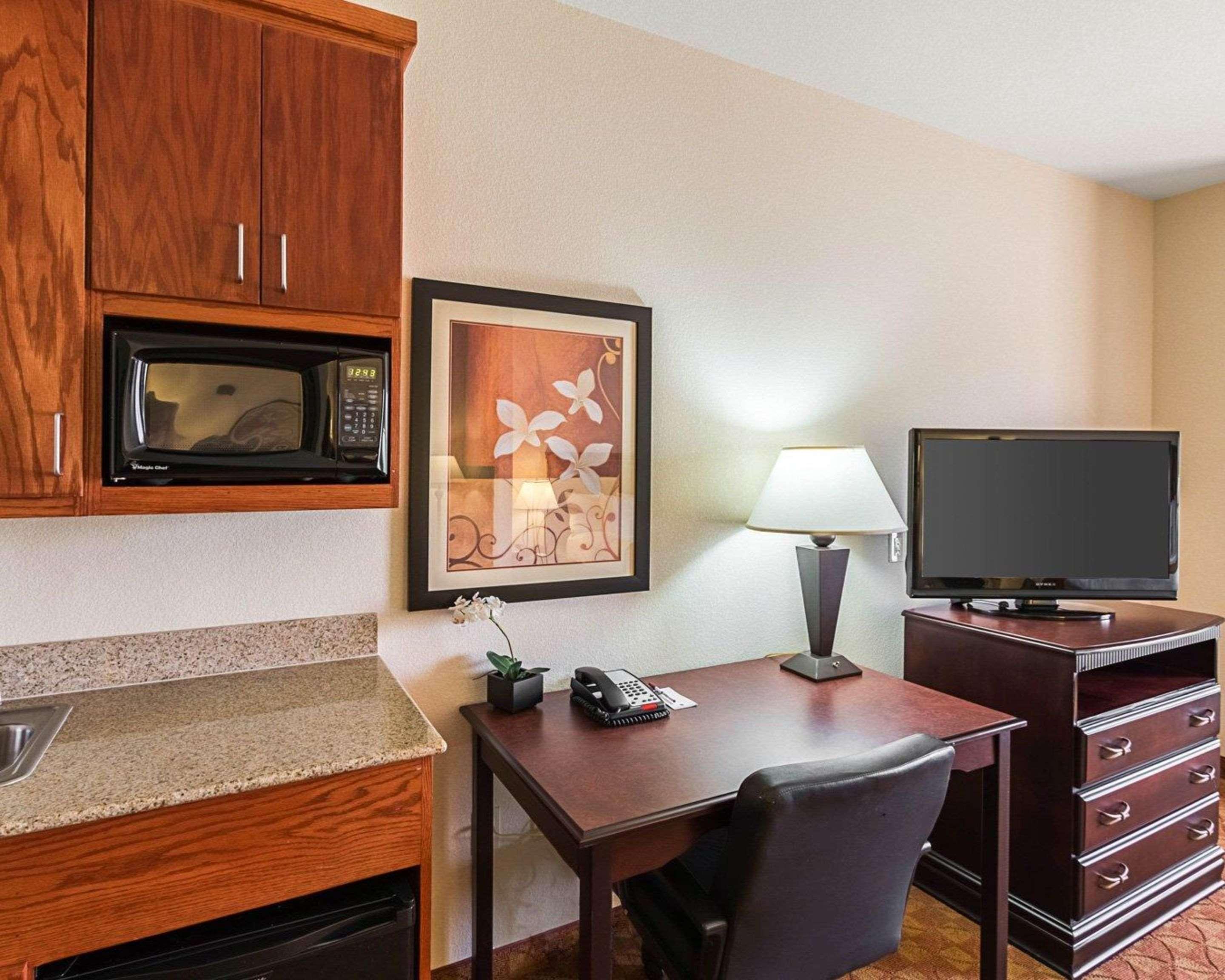 גרנברי Comfort Suites מראה חיצוני תמונה