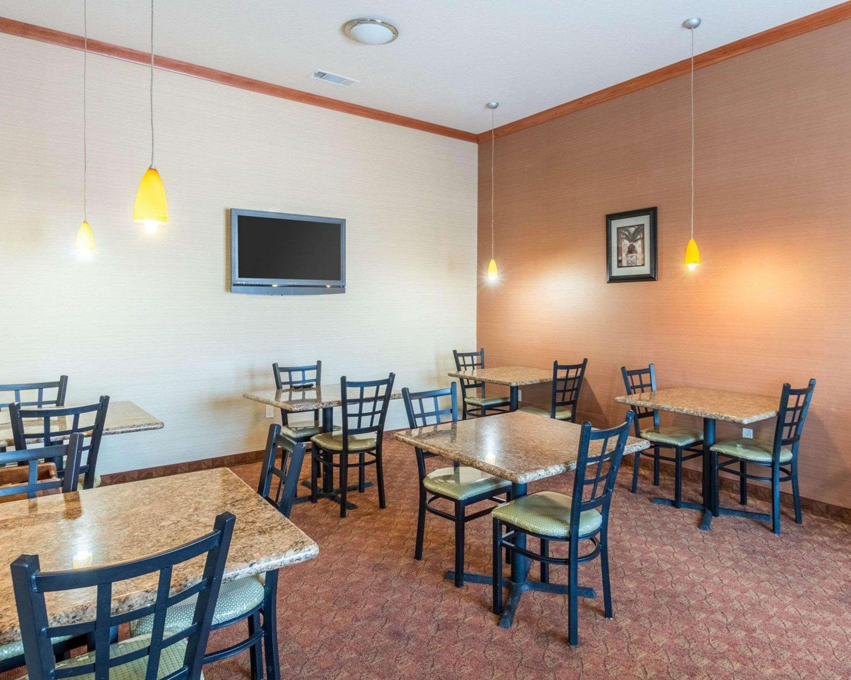 גרנברי Comfort Suites מראה חיצוני תמונה