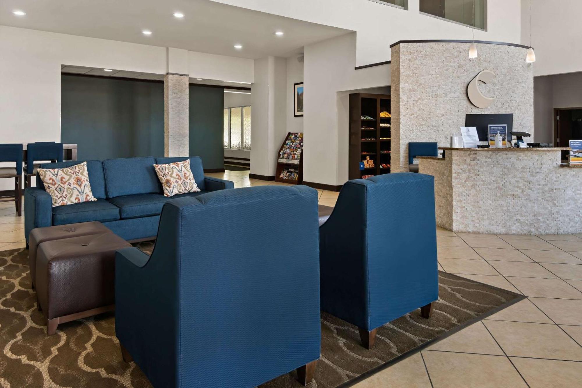גרנברי Comfort Suites מראה חיצוני תמונה