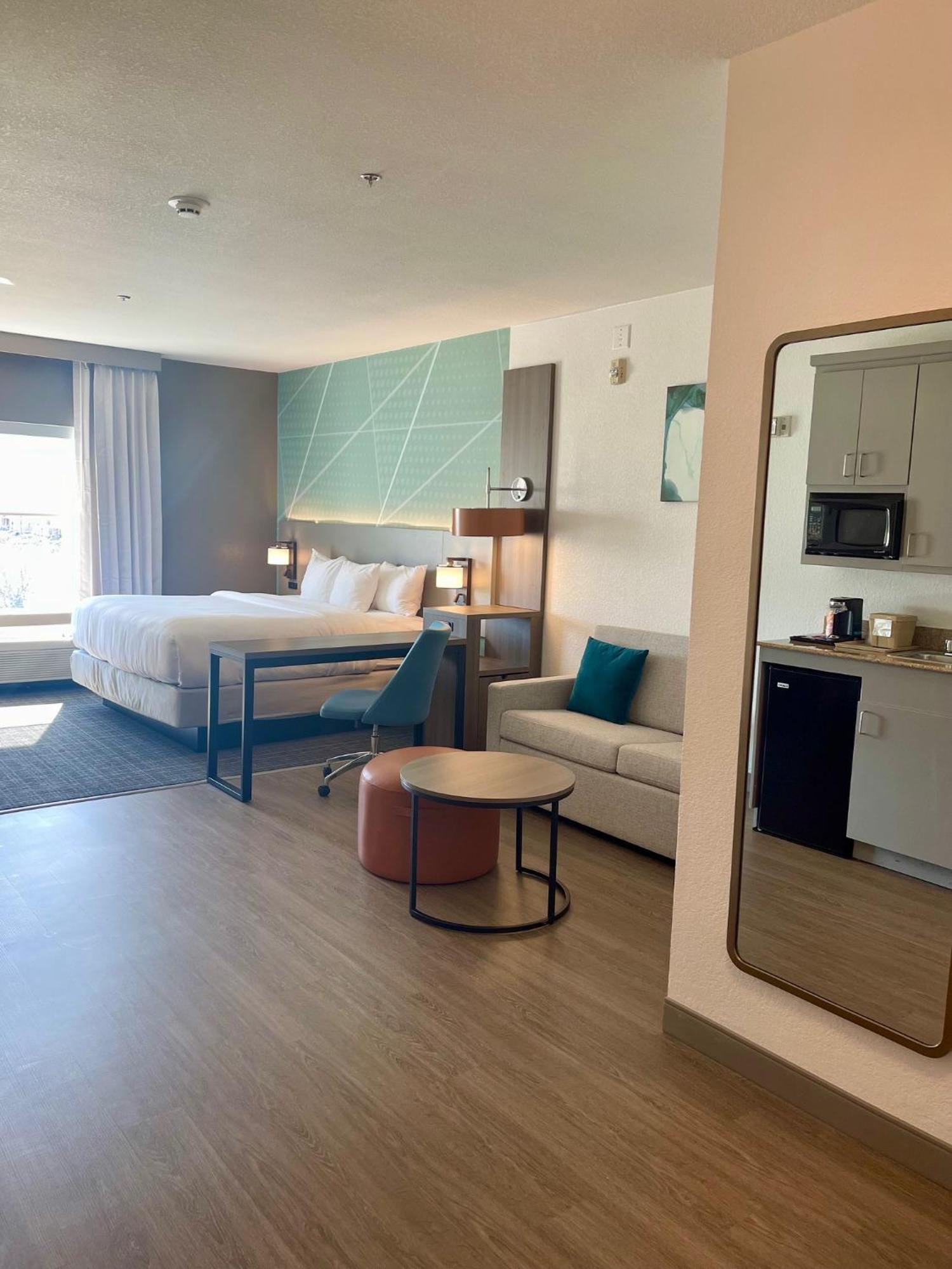גרנברי Comfort Suites מראה חיצוני תמונה