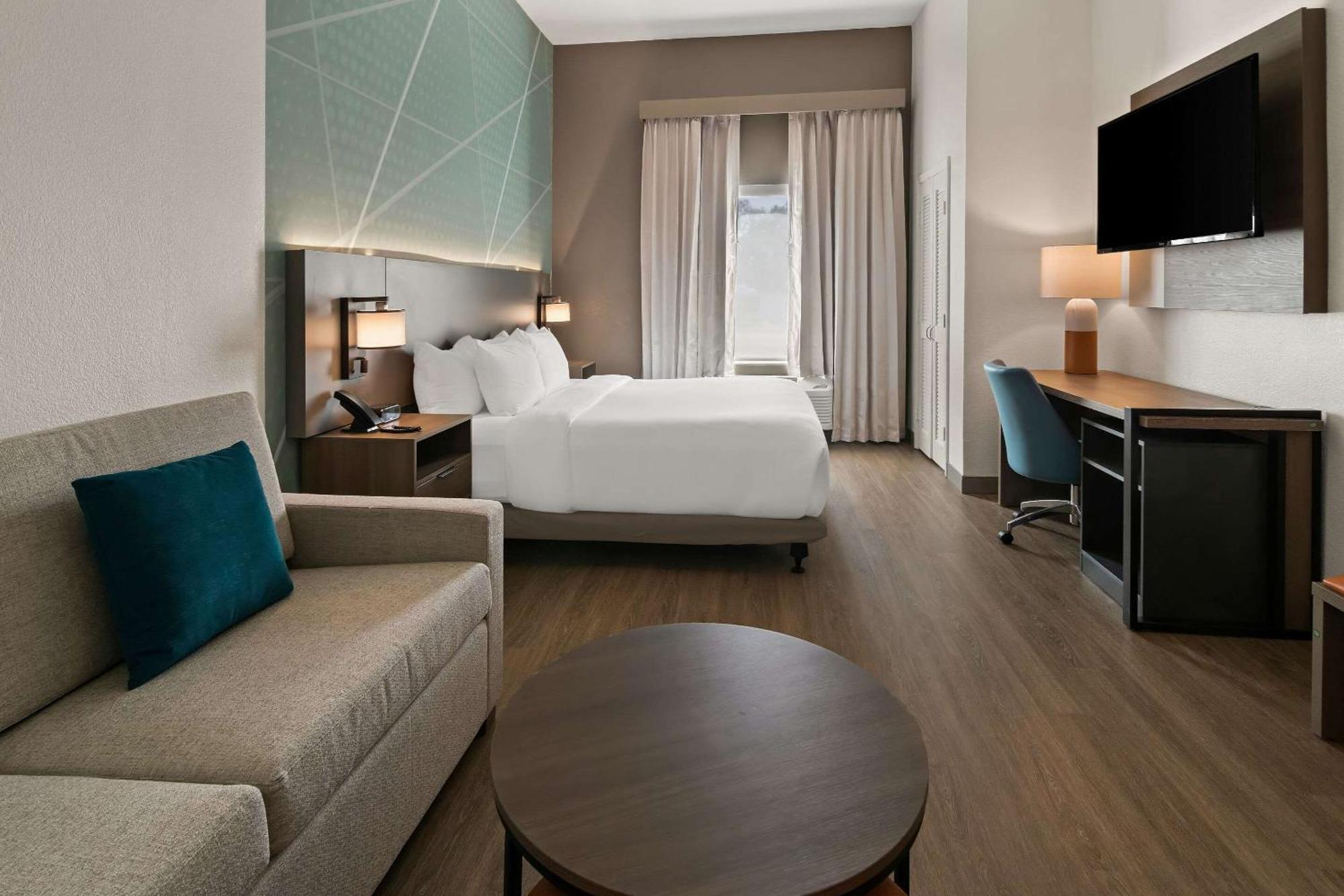 גרנברי Comfort Suites מראה חיצוני תמונה