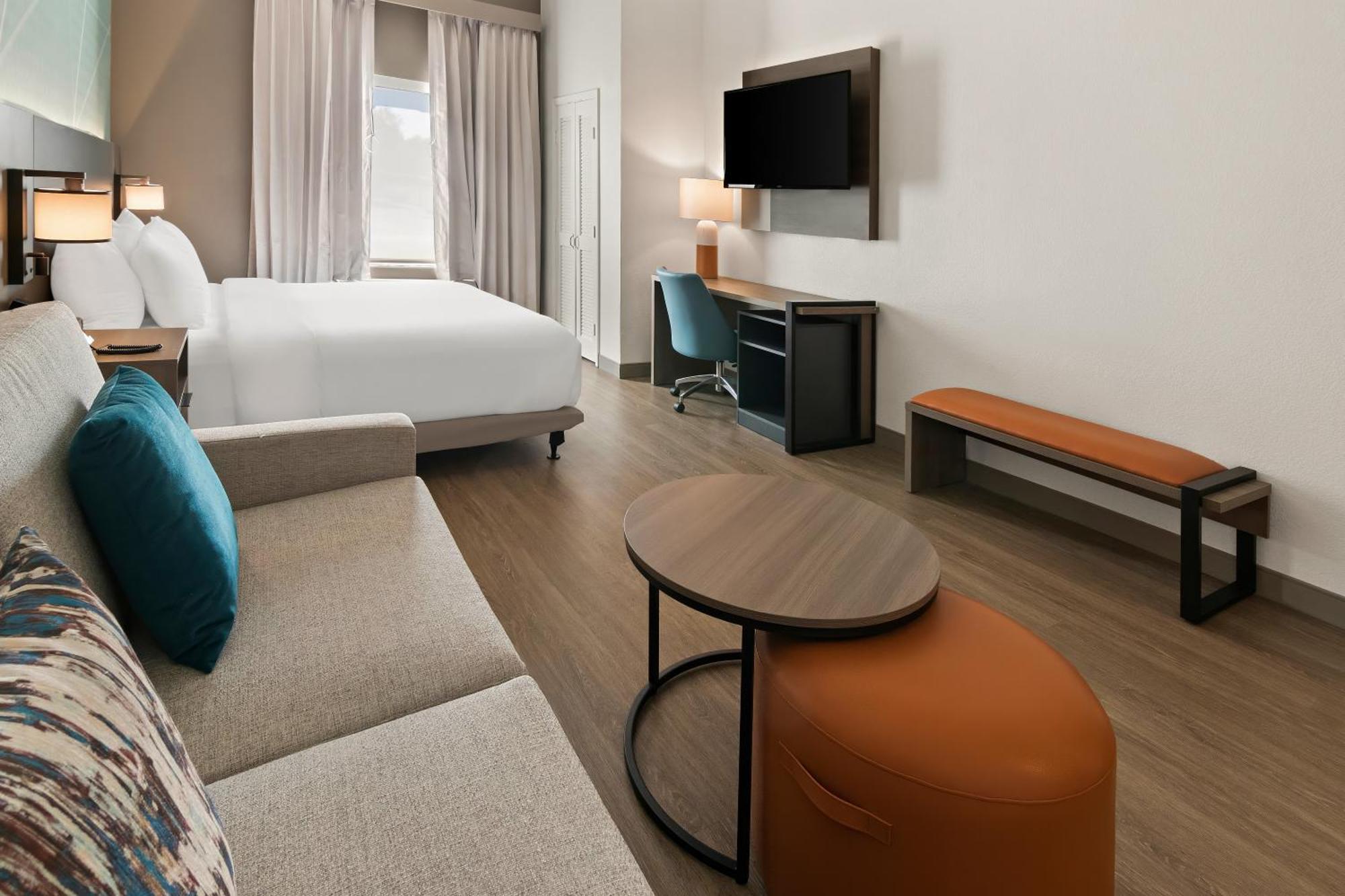 גרנברי Comfort Suites מראה חיצוני תמונה